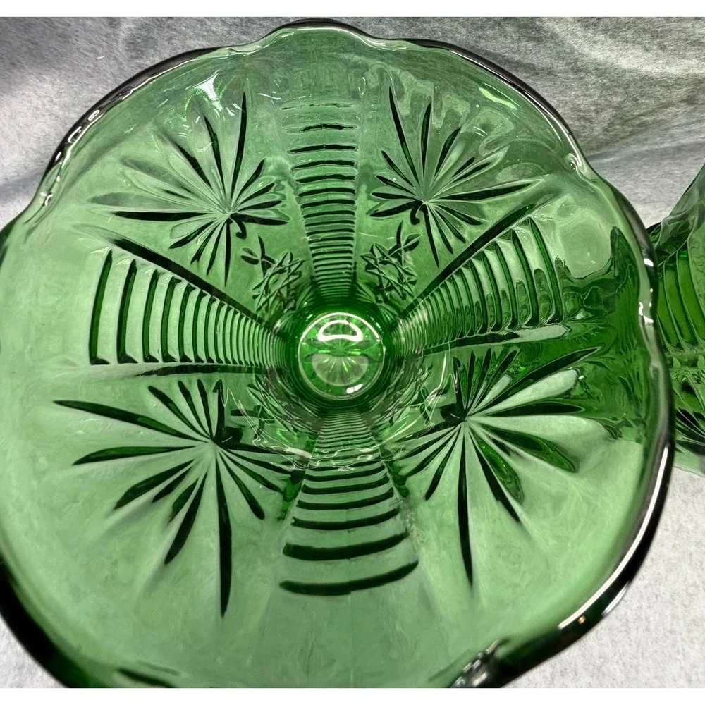 Vintage Emerald Green Pressed Glass Starburst Scalloped Vases Pair 8 Inch